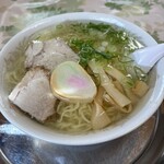 ラーメンたからや - 料理写真:塩ラーメン