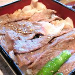 雅山GARDEN - 【'15/03/27撮影】雅山肉の日限定ランチ<限定40食> 1000円 の黒毛和牛サーロインステーキ重