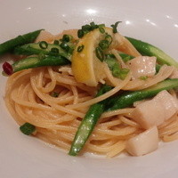 RIGOLETTO KITCHEN - パスタ：本日ものでアスパラとホタテのレモバター