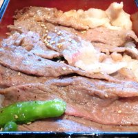 雅山GARDEN - 【'15/03/27撮影】雅山肉の日限定ランチ<限定40食> 1000円 の黒毛和牛サーロインステーキ重