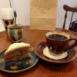 Praise COFFEE_0