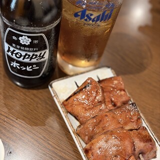 もつ焼き やまぴー_1