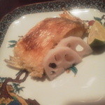 りょうりや 御旅屋 - アマダイの炭火焼　コイツは皮がウマイ！！