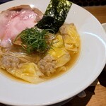 麺屋 BISQ - 料理写真:わんたん潮そば+小ライス
