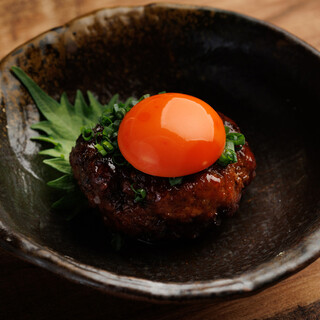 【本物の創作料理の美味を知る】モダンな空間で愉しむ一品料理
