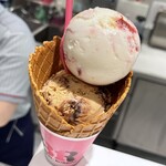 サーティワンアイスクリーム - 料理写真:スモールダブル¥510