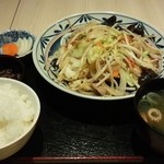 八海食堂 - 野菜炒め定食 680円