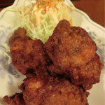 ゆるり 中華食堂 癒食同源 - にんにくを使わないこだわり若鶏の唐揚げ 十数種類のスパイス 480円。