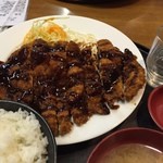 屯喜朋亭 - チキンカツ定食 700円