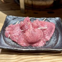 個室焼肉匠 - 肉汁爆発タン