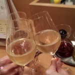 スタンドシャン食 Osaka北新地 Champagne & GYOZA BAR - '15/01 