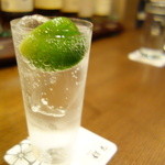 BAR 保志 - 連れのイメージ（ジンベースのロングですがかなり強い）尚、氷を砕き続けていた新人さんにオーダー。連れが無理を言って先輩方に許可を頂きました。新人さん思い入れのカクテル