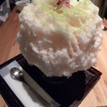 ひみつ堂 - うぐいす桜のかき氷