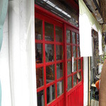 ひみつ堂 - 入り口の扉