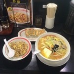 幸楽苑 - 味噌タンメン
            バタートッピング
            ミックスセット