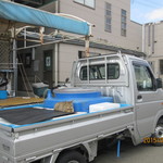 みのり家 - あっ！軽トラに・・・