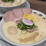 鶏そばMisoすする - 