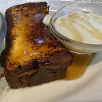 ドトール珈琲農園 - メープルシロップをたっぷり掛けていただきます
