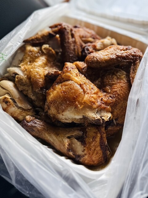 Rays KIAWE BROILED CHICKEN - ハレイワ/ハワイ料理 | 食べログ