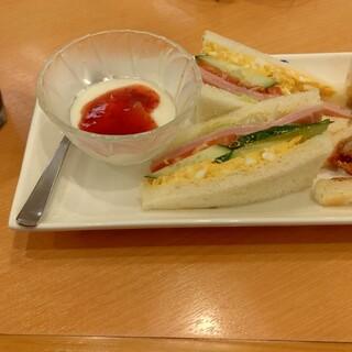SANDWICH HOUSE Gourmet_0