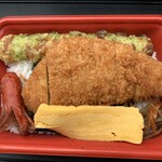 フクハラ - 料理写真:3種チーズのささみフライのり弁 463円
