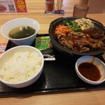 焼きたてのかるび - 鉄板カルビ定食