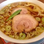 ラーメン(740円)＋大盛り(100円)