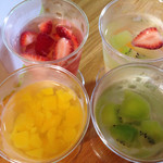 フルフール御殿場 - キウイ  いちご  マンゴー  ミックス