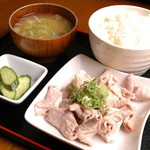 ホルモンとら屋 - 美味しいホルモンのお供に♪お食事セット￥450ご用意しています！