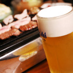 ホルモンとら屋 - 肉汁溢れるジューシーなホルモンはキンキンに冷えたビールとの相性抜群◎！