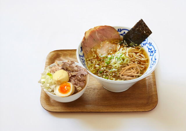 博多醤油ラーメン 月や 博多デイトス店 （【旧店名】支那そば 月や