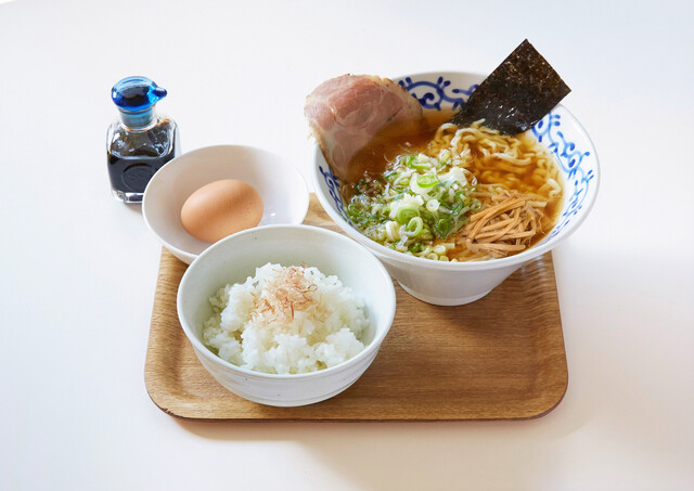 博多醤油ラーメン 月や 博多デイトス店 （【旧店名】支那そば 月や