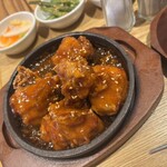 VEGEGO オヌレシクタン&CAFE - 料理写真:ヤンニョムチキン