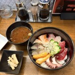 浜焼き・海鮮バル魚魚カルチョ - 