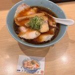 中華そば よしかわ - 料理写真:
