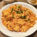 倶楽湾 - タラバガニとトマトの卵炒め