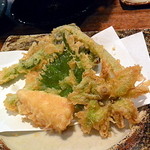 花菜 - 春野菜の天ぷら盛り合わせ