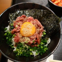 焼肉家 KAZU 神楽坂 - ローストビーフ丼