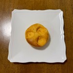 ル パン ドゥ ジョエル・ロブション - クリームパン ¥401- (税込)