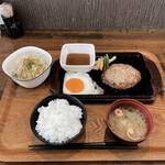 佐賀和牛ハンバーグの店 まるも - ランチセット　1300円