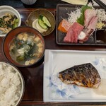 漁 - ひものセット定食（塩サバ）