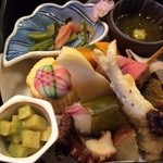 加賀藩御用菓子司 森八 本店 - 賑やかなおかずあれこれ