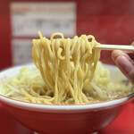 ラーメン二郎 - 小豚（ニンニク、アブラ）