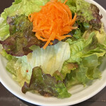 喫茶ノワール - ミニサラダもドレッシングから手抜きなし！