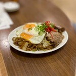 京都餃子 テツノイタ - 料理写真:チャーシューエッグ焼きそば定食シングル 1,850円
