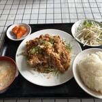 一軒餃子 - 油淋鶏880