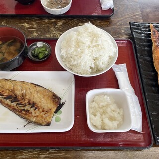 ヒモノ食堂_0