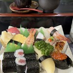 宝鮨 - ランチ  にぎりすし大盛り  茶碗蒸し 赤だし付き ¥1800