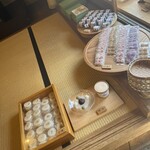 萬御菓子誂處 樫舎 - 