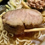 ボニート・ボニート - 分厚い煮豚